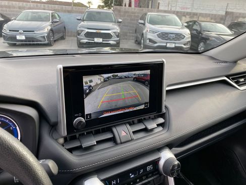 Used 2025 Toyota RAV4 LE image 17