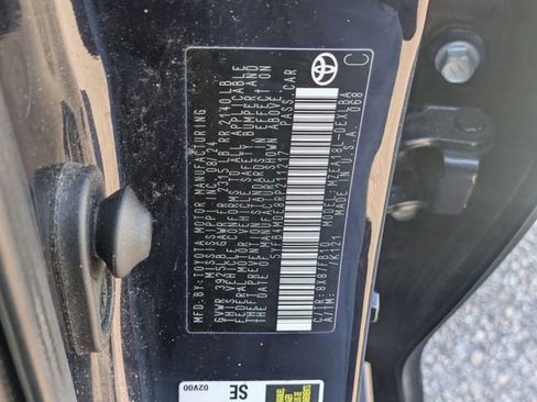 Used 2024 Toyota Corolla LE image 35