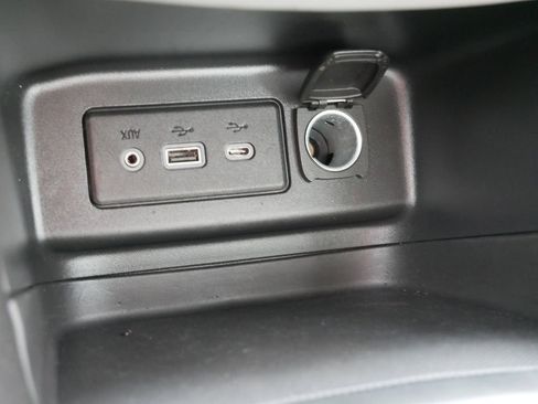 Used 2023 Chevrolet Equinox LS w/ LS Convenience Package image 20