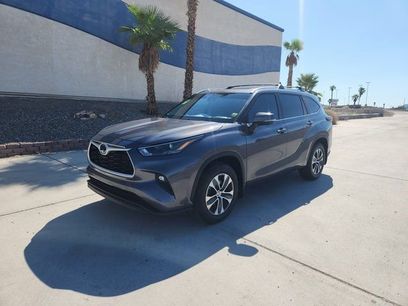 Used 2025 Toyota Highlander XLE