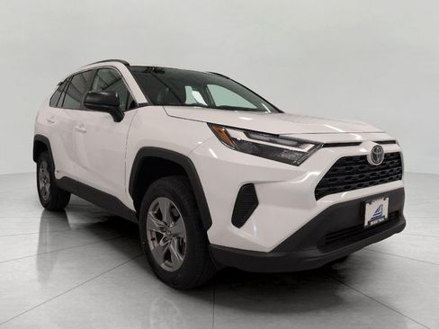 Used 2025 Toyota RAV4 LE AWD/4WD image 1