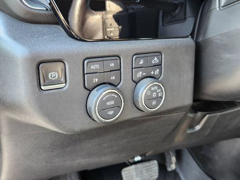 Used 2022 Chevrolet Silverado 1500 RST w/ Redline Edition AWD/4WD image 21