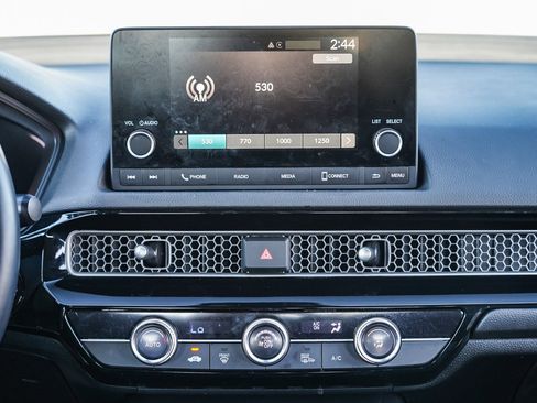 Used 2025 Honda Civic Sport image 16