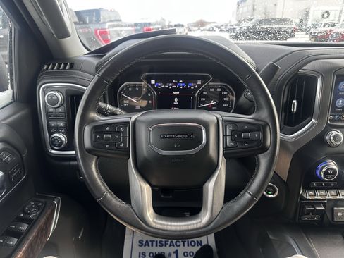 Used 2021 GMC Sierra 1500 Denali w/ Denali Ultimate Package image 9