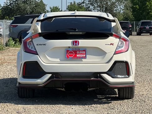 Used 2019 Honda Civic Type R image 8