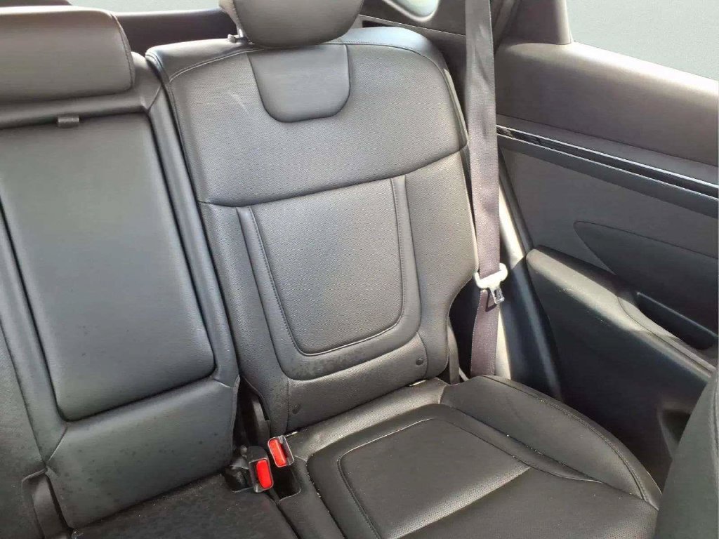 Used 2023 Hyundai Tucson SEL w/ Convenience Package FWD image 17