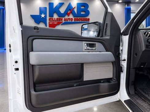 Used 2011 Ford F150 XLT w/ XLT Convenience Pkg AWD/4WD image 8