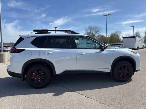 New 2026 Nissan Rogue SV w/ Rock Creek Premium Package AWD/4WD image 4