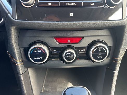 Used 2018 Subaru Crosstrek 2.0i Limited image 5