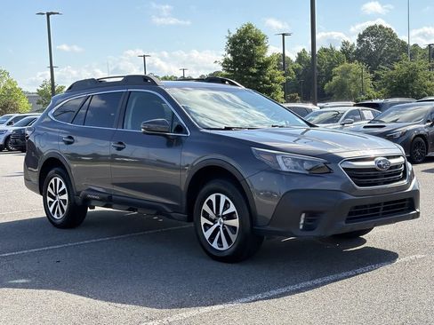 Used 2022 Subaru Outback Premium AWD/4WD image 7
