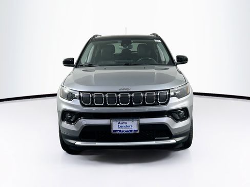 Used 2022 Jeep Compass Limited w/ Sun and Sound Group AWD/4WD image 2
