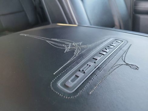 Used 2022 RAM 1500 Limited w/ Body Color Bumper Group image 38