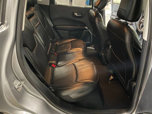 Used 2019 Jeep Compass Limited AWD/4WD image 19