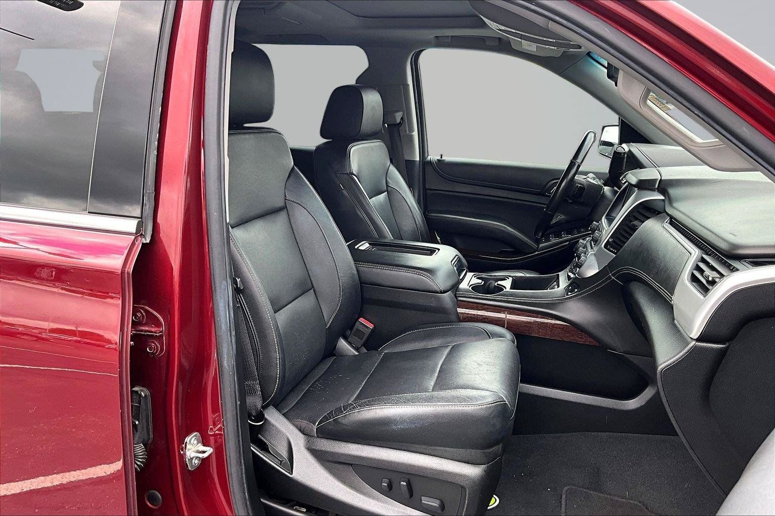 Used 2020 GMC Yukon XL SLT w/ Open Road Package AWD/4WD image 8