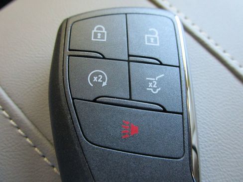 Used 2021 GMC Acadia SLE w/ Driver Convenience Package image 49