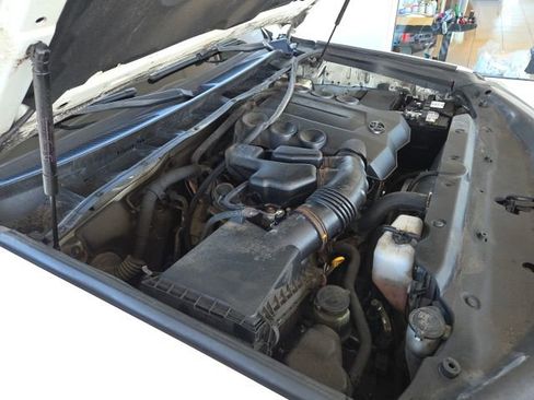 Used 2015 Toyota 4Runner Limited image 73