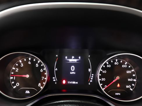 Used 2019 Jeep Compass Latitude AWD/4WD image 12