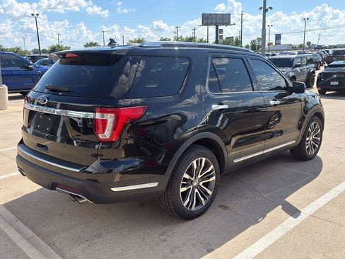 Used 2018 Ford Explorer Platinum AWD/4WD image 7