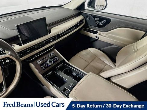 Certified 2020 Lincoln Aviator Reserve w/ Elements Package Plus AWD/4WD image 32