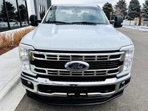 Used 2023 Ford F350 XLT w/ FX4 Off-Road Package image 4