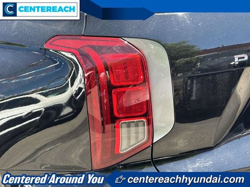 Used 2022 Hyundai Palisade SEL w/ Premium Package AWD/4WD image 8