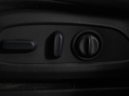 Used 2023 Chevrolet TrailBlazer RS w/ Convenience Package image 20