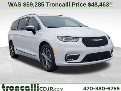 New 2026 Chrysler Pacifica Pinnacle w/ Trailer Tow Group