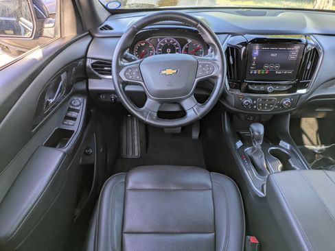 Used 2023 Chevrolet Traverse High Country image 18