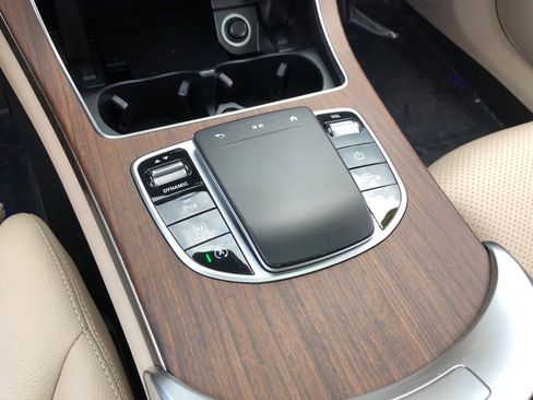 Used 2021 Mercedes-Benz GLC 300 4MATIC w/ Multimedia Package image 26