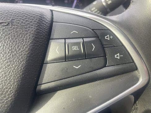 Used 2017 Cadillac XT5 Premium Luxury w/ Driver Assist Package image 21