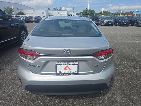 Used 2024 Toyota Corolla LE FWD image 6