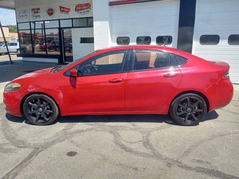 Used 2015 Dodge Dart GT w/ Sun/Sound Group FWD image 3