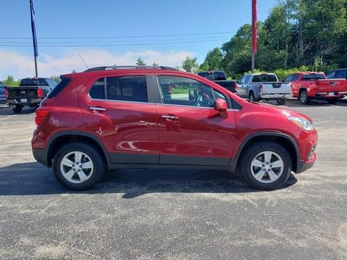 Used 2019 Chevrolet Trax LT w/ Driver Confidence Package AWD/4WD image 8