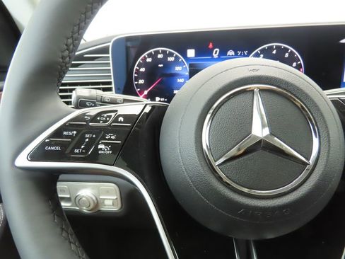 New 2026 Mercedes-Benz GLS 450 4MATIC image 12