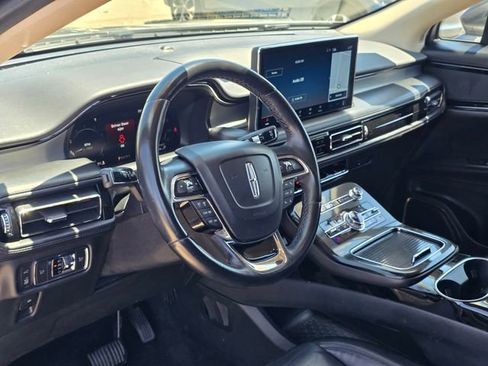 Used 2021 Lincoln Nautilus FWD w/ Equipment Group 101A image 7
