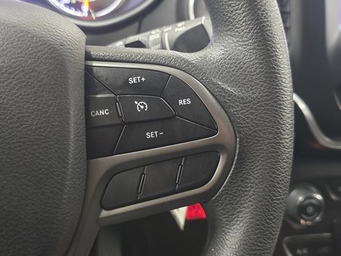 Used 2020 Jeep Cherokee Latitude image 30