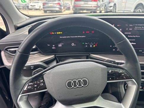 Used 2025 Audi Q5 Prestige AWD/4WD image 9