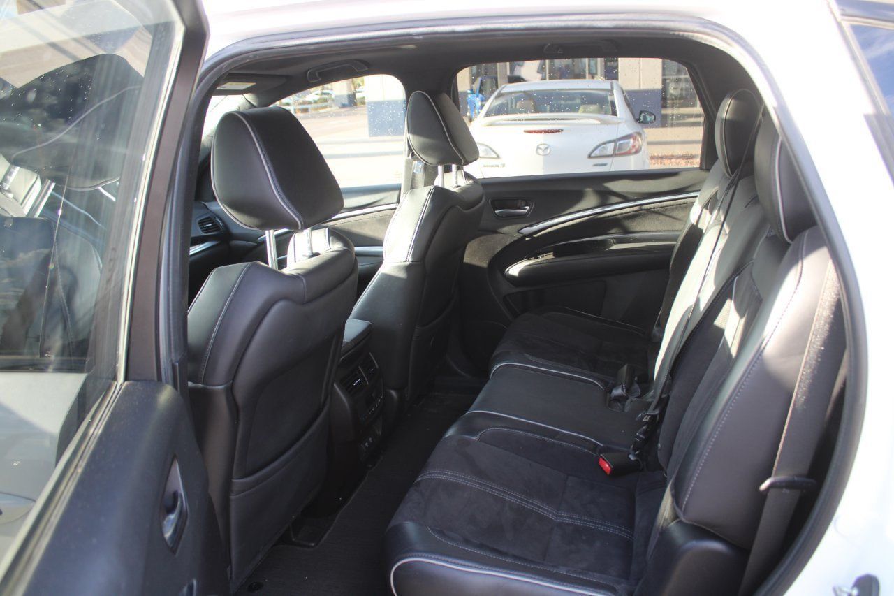 Used 2020 Acura MDX w/ Technology Package AWD/4WD image 11