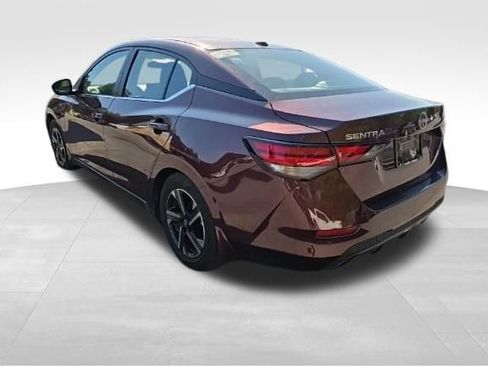 Used 2025 Nissan Sentra SV w/ All-Weather Package FWD image 7