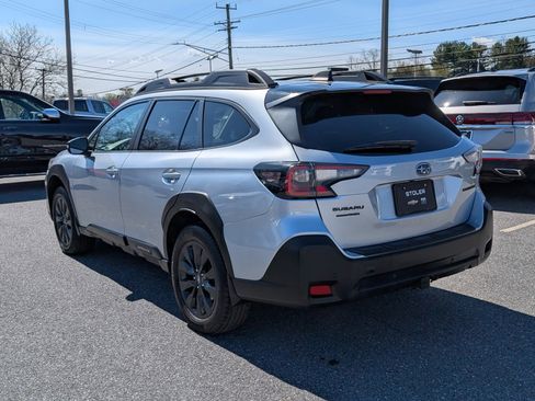 Used 2023 Subaru Outback Onyx Edition image 3