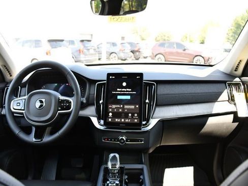 New 2026 Volvo XC90 B6 Ultra w/ Protection Package Premier AWD/4WD image 18