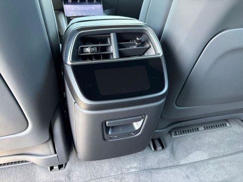 Used 2024 Lucid Air Pure RWD image 36