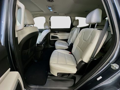 Used 2021 Kia Telluride EX w/ EX Premium Package AWD/4WD image 30