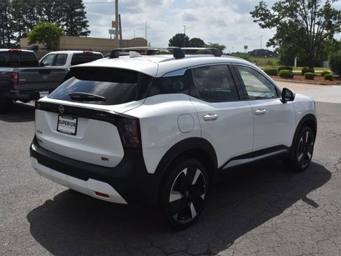 Used 2025 Nissan Kicks SR FWD image 5