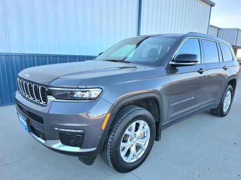 Used 2023 Jeep Grand Cherokee L Limited w/ Luxury Tech Group II AWD/4WD image 2