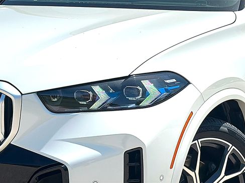 New 2026 BMW X5 sDrive40i w/ M Sport Package RWD image 4