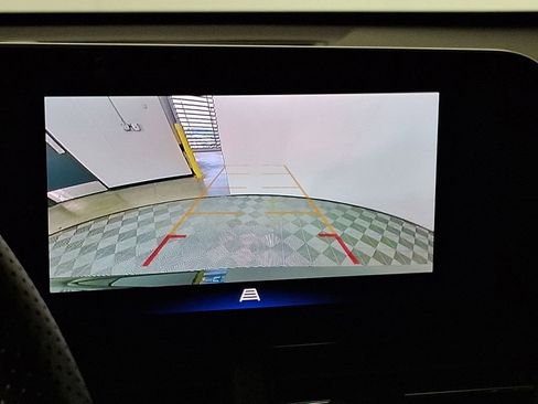 Used 2025 Chevrolet Trax RS image 4