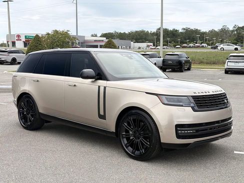 New 2026 Land Rover Range Rover Long Wheelbase SE AWD/4WD image 7