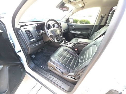 Used 2019 Chevrolet Colorado LT w/ LT Convenience Package AWD/4WD image 7
