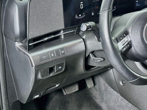 Used 2025 Hyundai Kona SEL FWD image 17
